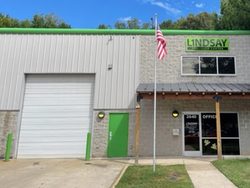lindsay collision repair woodbridge shop image